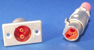 2-pin latching plug & socket